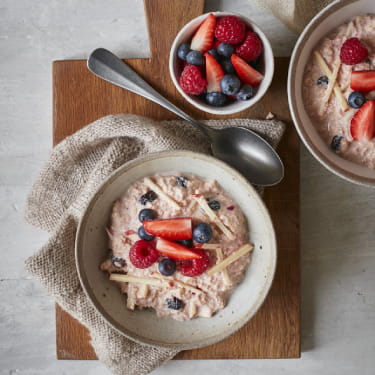 Strawberry overnight oats