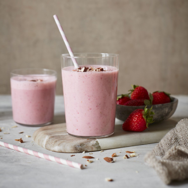 Feeling fruity strawberry smoothie Thumbnail